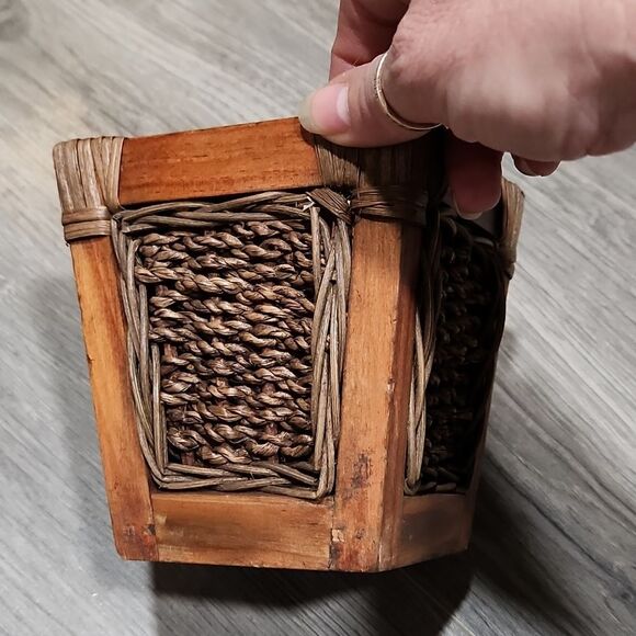 GUC Wooden & Woven Wicker Small Basket Box - Picture 5 of 6